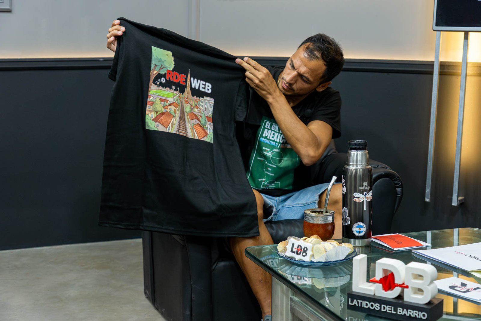 Remera del programa